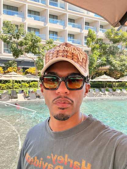 NOVELIST V2 - SUNSET CAFÉ